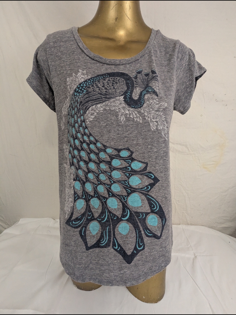 Lucky Brand Peacock Graphic Tee with Subtle Marled Texture Medium
